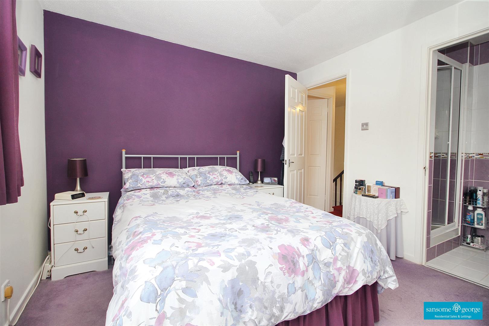 Treeton Close, Lower Earley